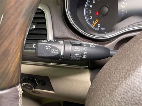 Used 2018 Jeep Grand Cherokee Overland image 44