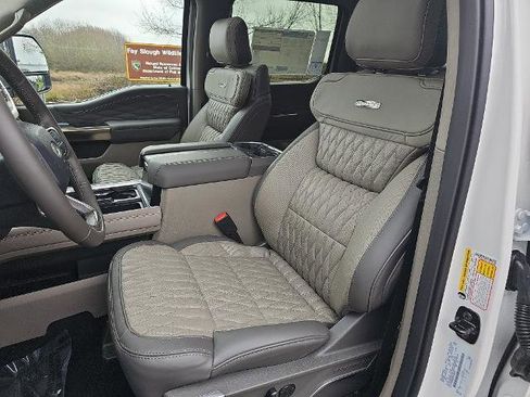 New 2026 Ford F250 Platinum w/ Platinum Plus Package AWD/4WD image 26