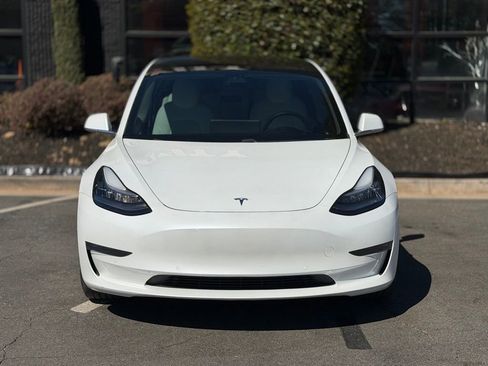 Used 2020 Tesla Model 3 Long Range image 3