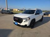 Used 2023 GMC Terrain SLE w/ Driver Convenience Package image 3