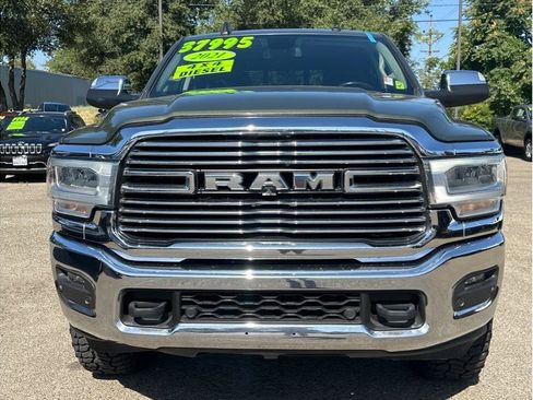 Used 2021 RAM 2500 Laramie AWD/4WD image 2