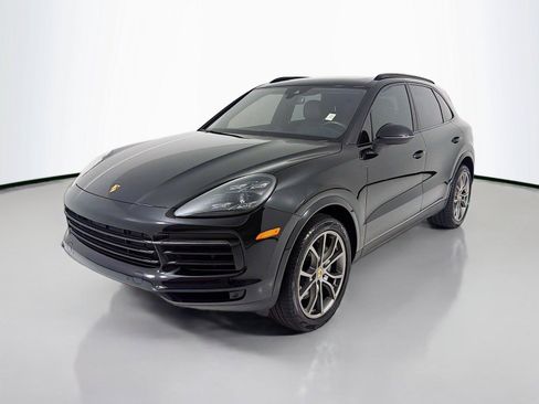 Certified 2023 Porsche Cayenne S AWD/4WD image 1