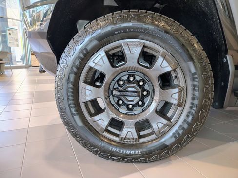 New 2026 GMC Hummer EV 3X w/ Carbon Fiber Edition Package AWD/4WD image 13