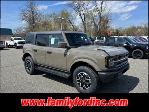 New 2026 Ford Bronco Outer Banks AWD/4WD image 8