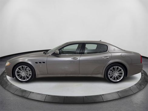 Used 2010 Maserati Quattroporte S image 8