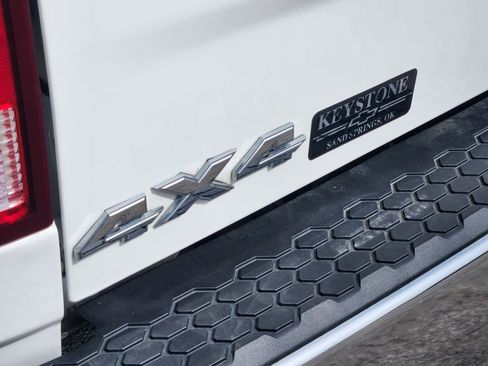 Used 2024 RAM 1500 Classic SLT AWD/4WD image 12