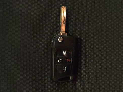 Used 2019 Volkswagen Jetta S w/ Driver Assistance Package image 32