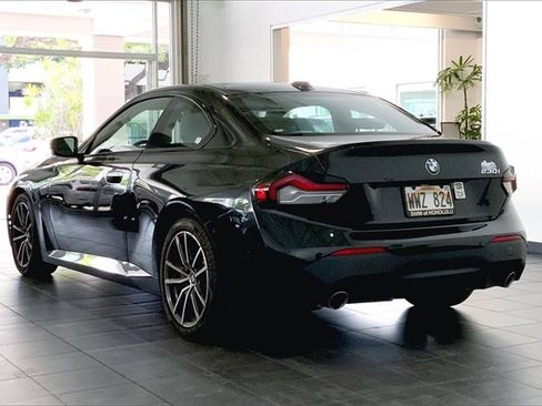 Used 2023 BMW 230i Coupe w/ Premium Package image 10