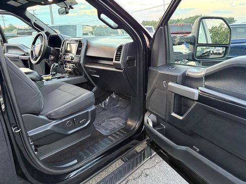 Used 2016 Ford F150 XLT w/ Equipment Group 302A Luxury AWD/4WD image 13