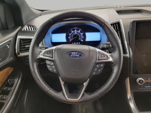 Used 2023 Ford Edge Titanium w/ Equipment Group 301A AWD/4WD image 34