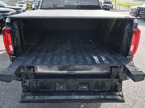 Used 2021 GMC Sierra 2500 Denali w/ Denali Black Diamond Edition image 14