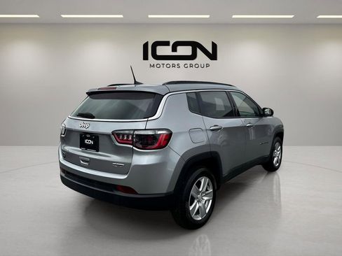 Used 2022 Jeep Compass Latitude image 5