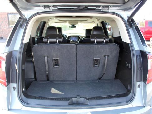 Used 2023 GMC Acadia Denali w/ Denali Ultimate Package image 14