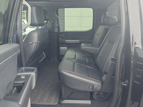 Certified 2025 Ford F350 Lariat w/ Black Appearance Package image 13