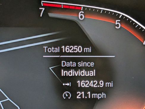 Certified 2025 BMW X4 xDrive30i w/ Premium Package image 21