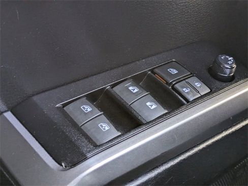 Used 2021 Toyota Tacoma Limited image 26