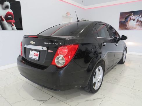 Used 2013 Chevrolet Sonic LTZ image 3