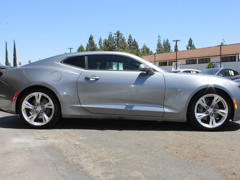 Used 2019 Chevrolet Camaro SS RWD image 32