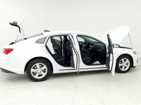 Certified 2019 Chevrolet Malibu LS image 14