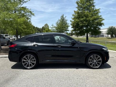 Used 2023 BMW X4 xDrive30i w/ M Sport Package AWD/4WD image 2
