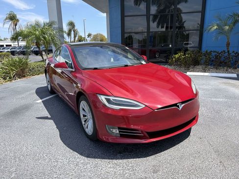 Used 2019 Tesla Model S Long Range AWD/4WD image 2