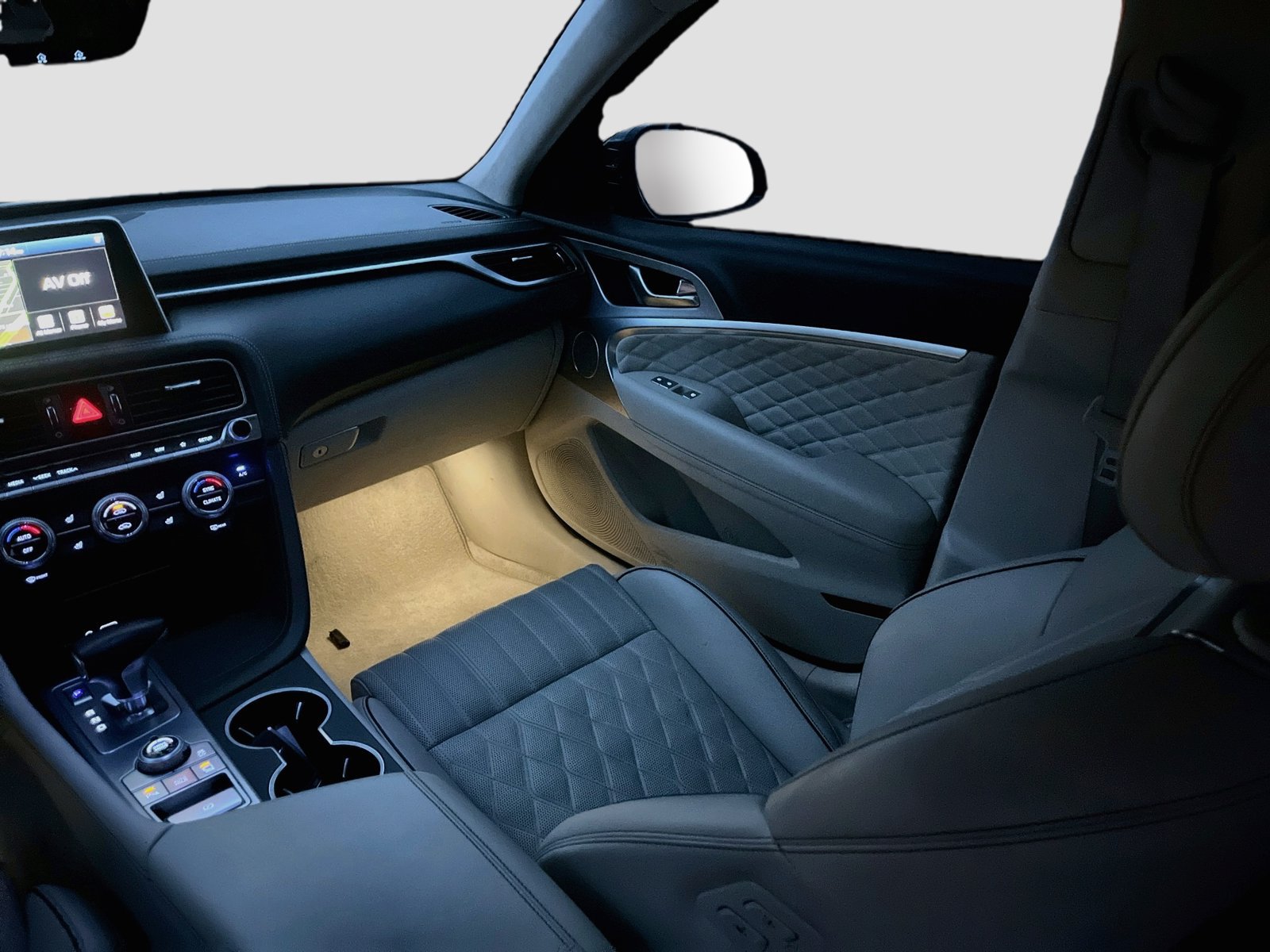 Used 2019 Genesis G70 3.3T Design RWD image 25