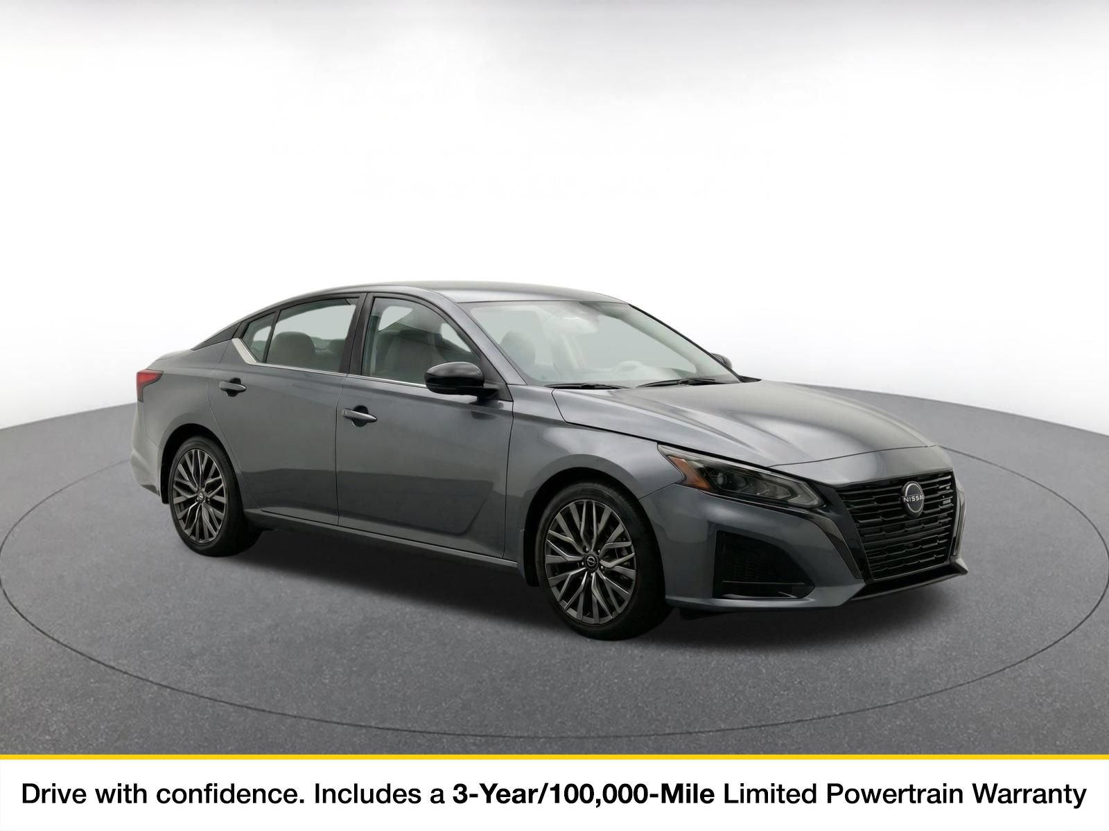 Used 2025 Nissan Altima 2.5 SV FWD image 1