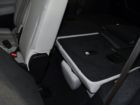 Certified 2025 Acura MDX SH-AWD w/ Technology Package image 49