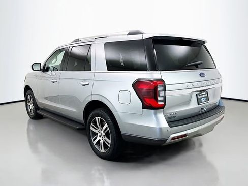 Used 2023 Ford Expedition Limited AWD/4WD image 5