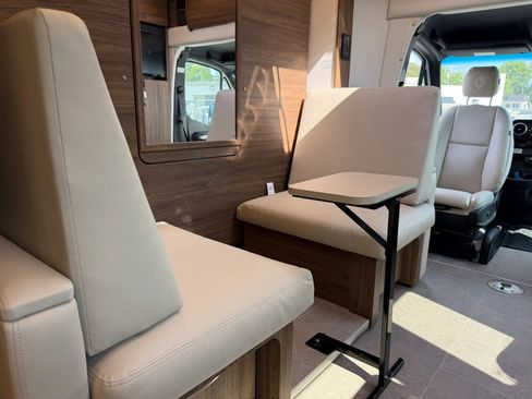 Used 2024 Mercedes-Benz Sprinter 3500 image 56
