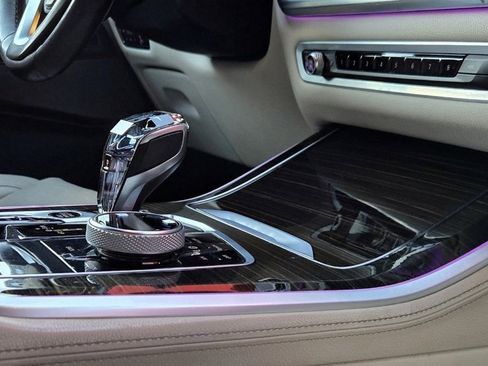 Used 2020 BMW X5 xDrive40i w/ Luxury Seating Package image 27