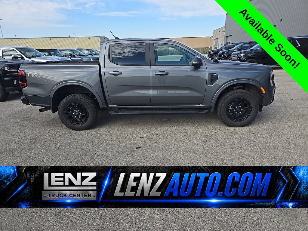 Used 2025 Ford Ranger Lariat w/ FX4 Off-Road Package AWD/4WD image 1
