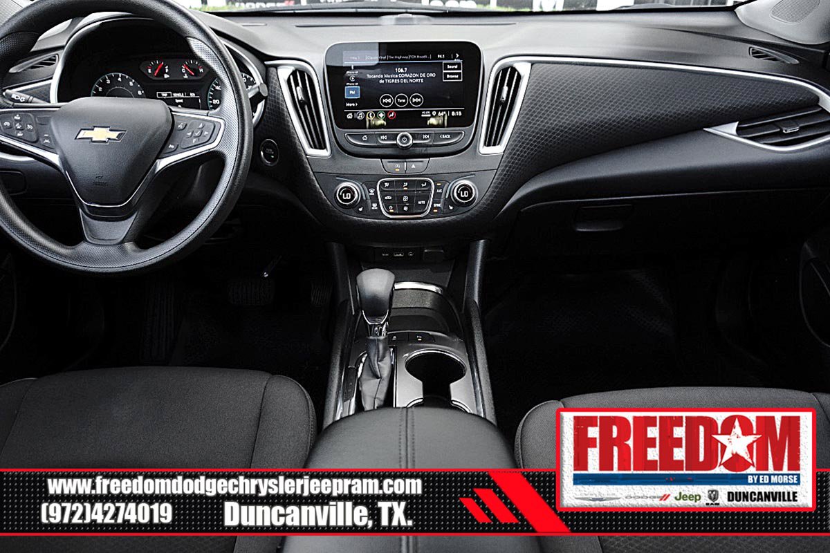 Used 2025 Chevrolet Malibu LT FWD image 19