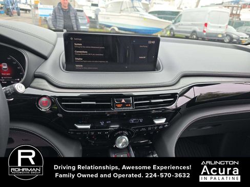 Used 2023 Acura MDX SH-AWD w/ Advance Package image 9