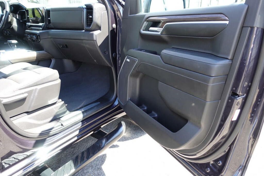 Used 2022 Chevrolet Silverado 1500 LT Trail Boss w/ LT Trail Boss Premium Package AWD/4WD image 41