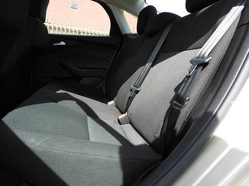 Used 2017 Ford Focus SE FWD image 22