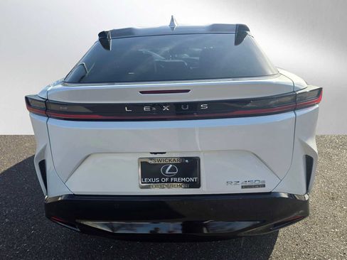 New 2026 Lexus RZ 450e Premium image 4