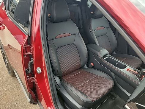 New 2026 Nissan Kicks SR w/ SR Premium Package AWD/4WD image 39