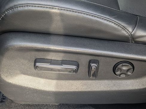 Used 2020 Honda CR-V Touring image 19