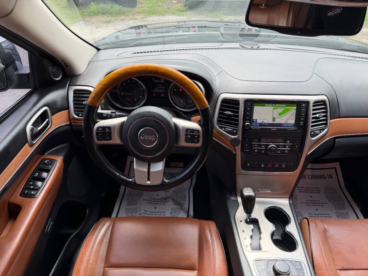 Used 2011 Jeep Grand Cherokee Overland AWD/4WD image 46