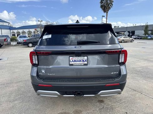 New 2026 Ford Explorer Platinum w/ LUX Leather Package AWD/4WD image 4