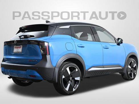 Certified 2025 Nissan Kicks SR AWD/4WD image 10