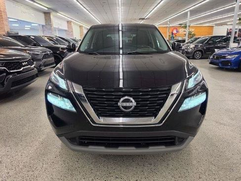Used 2022 Nissan Rogue SV AWD/4WD image 3