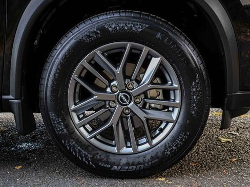 Certified 2025 Nissan Rogue S image 25