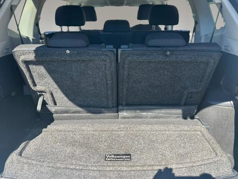Used 2020 Volkswagen Tiguan S image 13