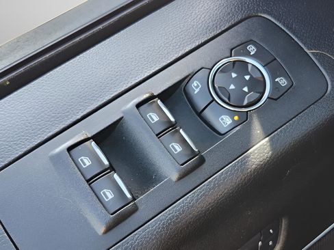 Used 2018 Ford F150 Lariat image 39