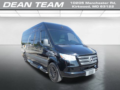 Used 2019 Mercedes-Benz Sprinter 170 image 1