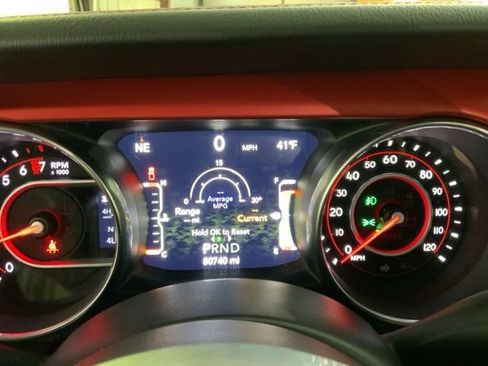 Used 2022 Jeep Gladiator Rubicon w/ LED Lighting Group AWD/4WD image 22