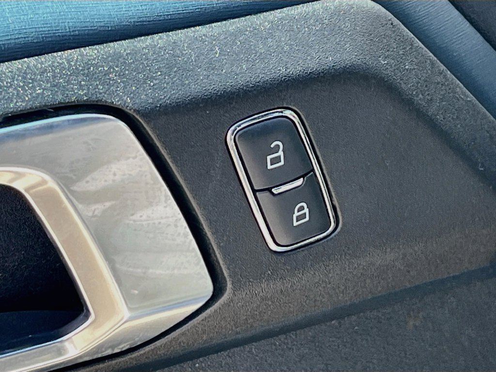 Used 2024 Ford Bronco Outer Banks AWD/4WD image 18