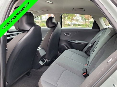 New 2025 Kia K4 LXS image 6